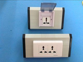 3孔6孔插座盒